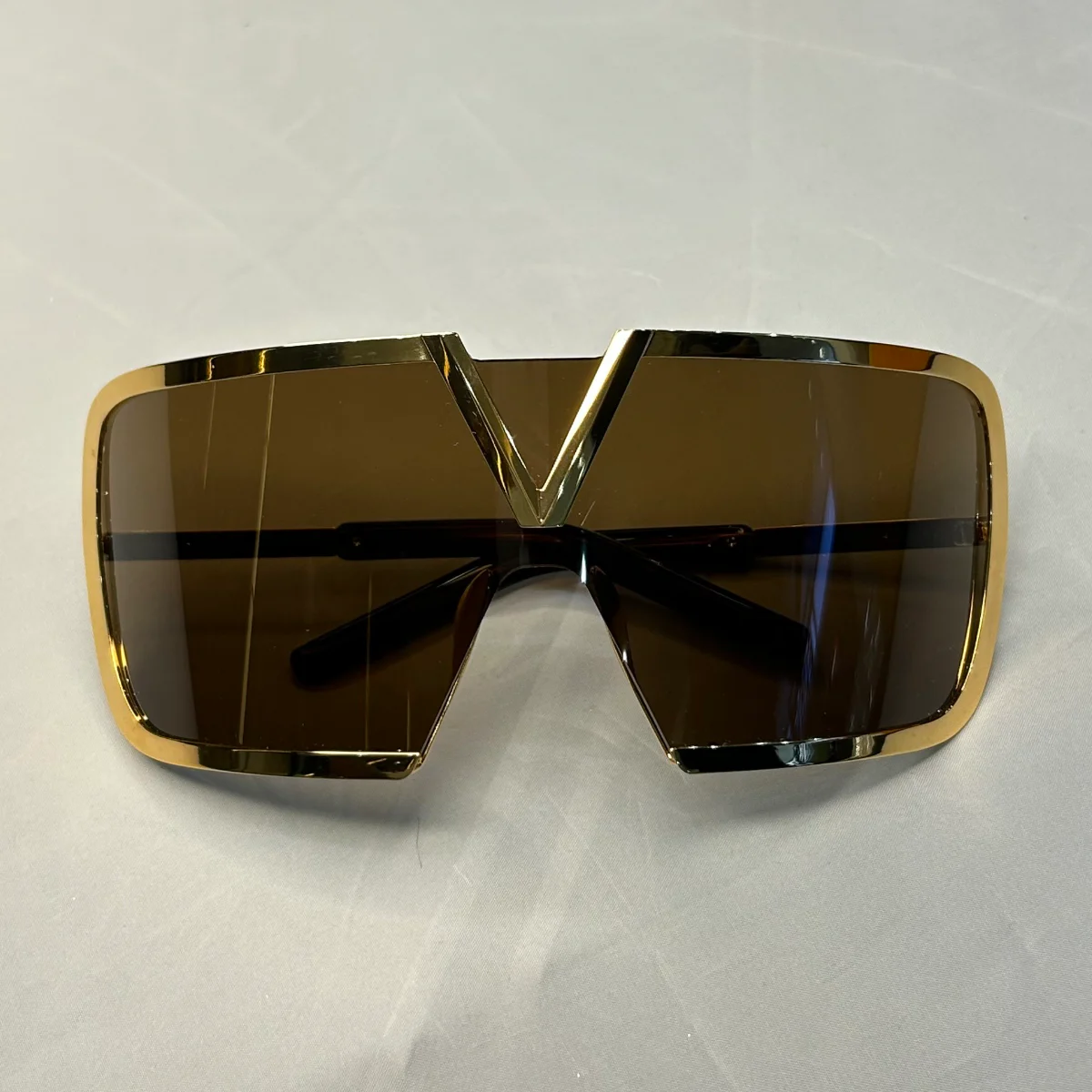 Valentino Garavani V-romask Vls-120B shield sunglasses